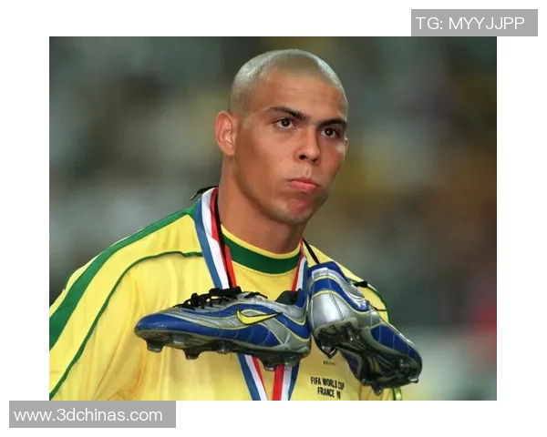 全球足球巨星影响力排行榜:各大球员如何在赛场外塑造个人品牌